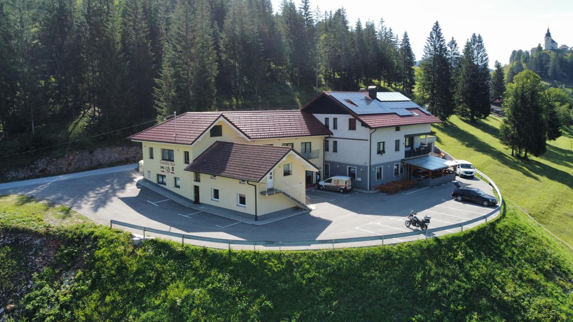 Hotel And Restaurant Ana Hrib-Loski Potok Exterior foto