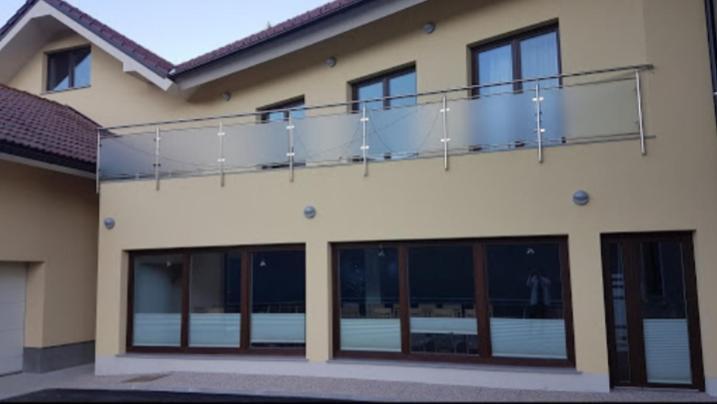 Hotel And Restaurant Ana Hrib-Loski Potok Exterior foto